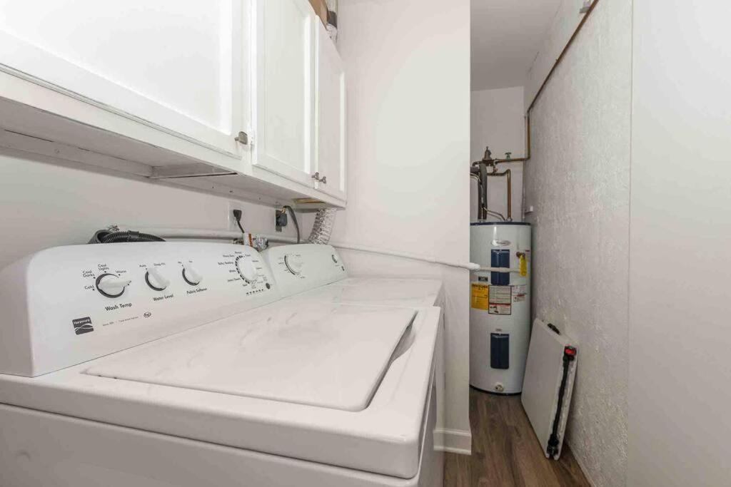 Large, Stunning Elvis Themed Condo,10 Min From Cvg Florence Exterior foto